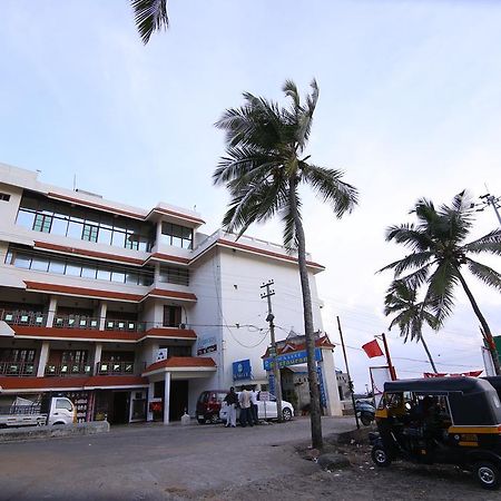 Hotel Searock Beach Resort Kovalam Exterior photo